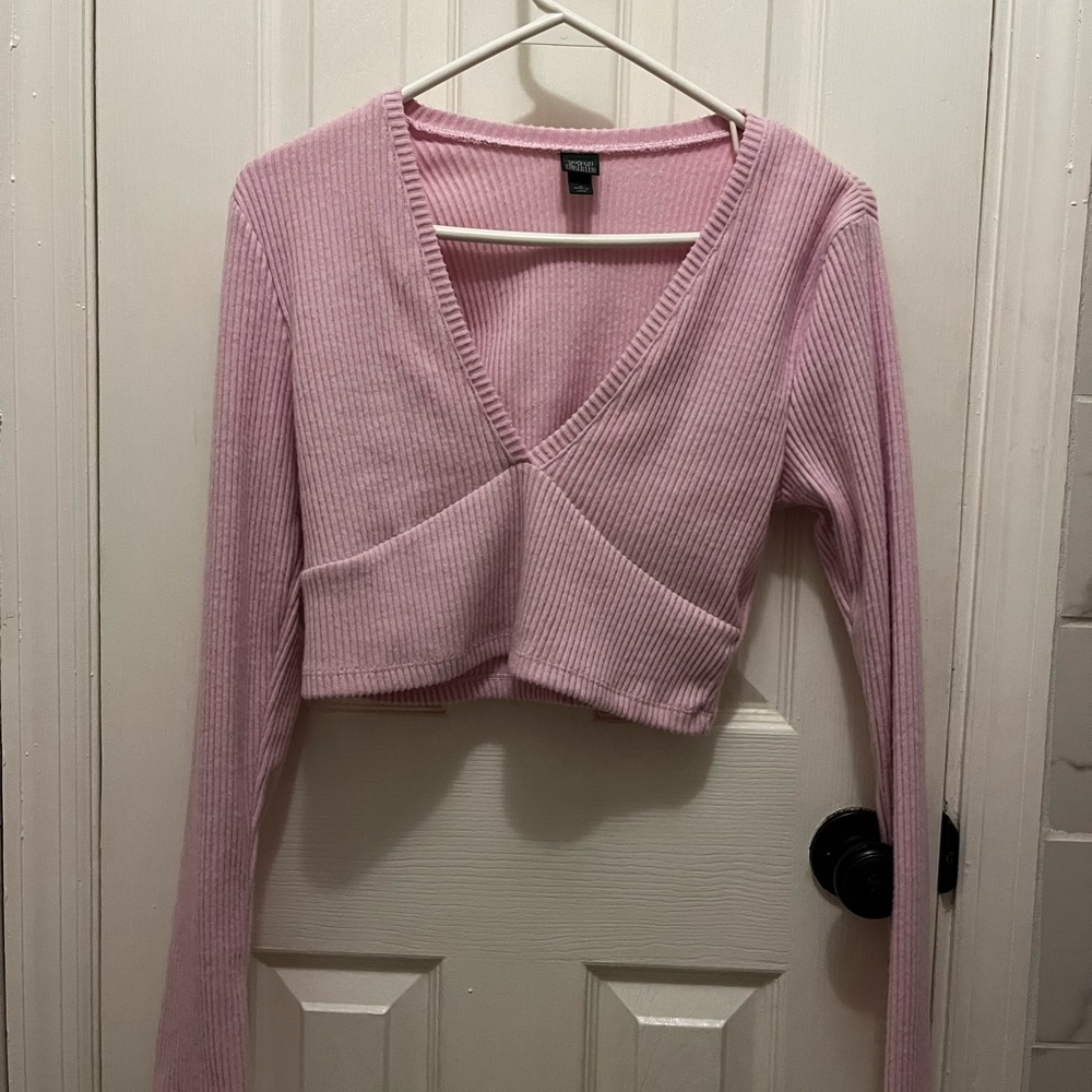 wild fable Pink Ribbed V-Neck Cropped Long Sleeve Top